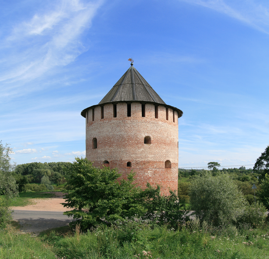 Белая (Алексеевская) башня)